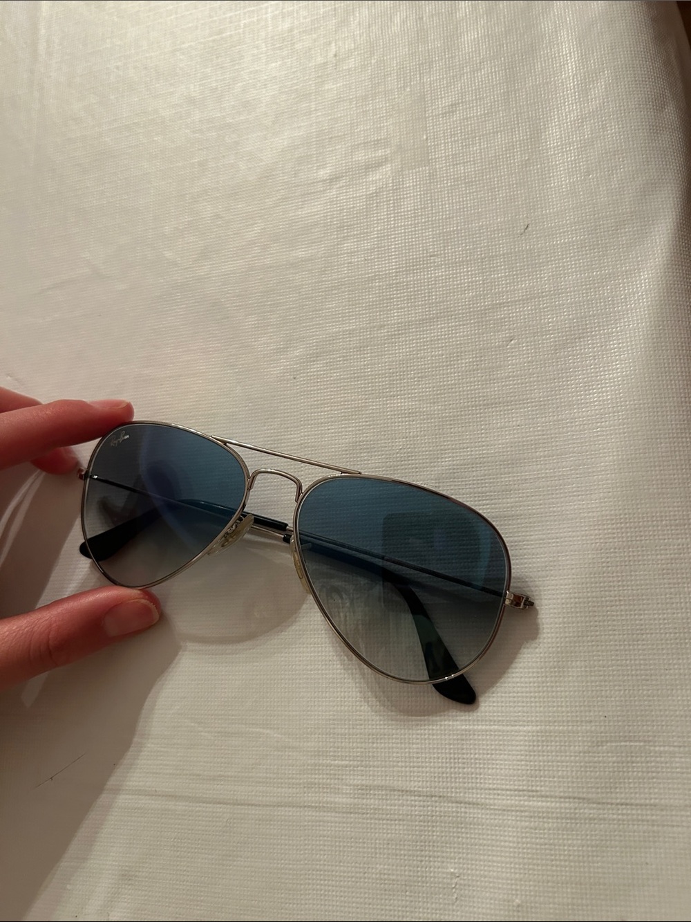 Ray-Ban Silver Aviator Sunglasses with Ombré Blue Lenses